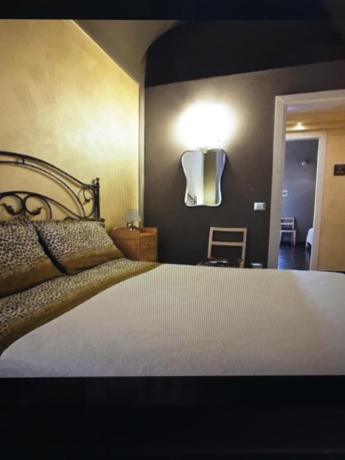 B&B Maddalena 알라시오 외부 사진