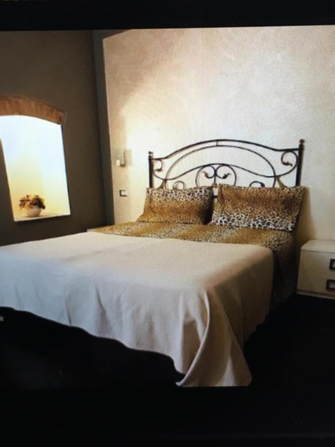 B&B Maddalena 알라시오 외부 사진